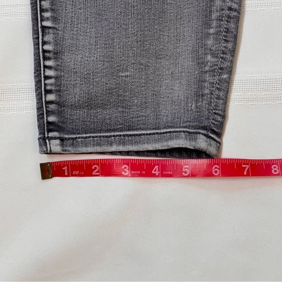 💥SALE💥 $32 Torrid Ankle Skinny Gray Floral Embroidered Jeans NWT Sz 16R - Picture 14 of 16